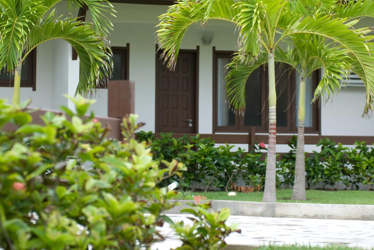 Oyo Hotel Arembepe Beach Hotel, Camacari Exteriör bild